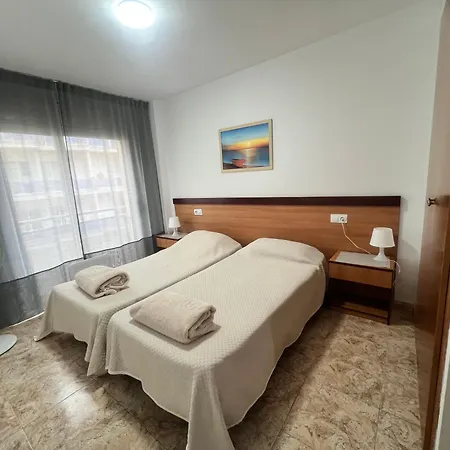 Carbonell- Buena Zona Y Cerca De Todo Lägenhet Lloret de Mar